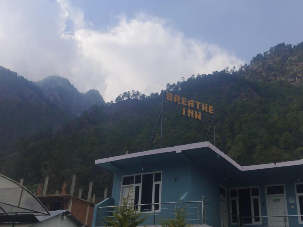 Breathe Inn Kasol Esterno foto