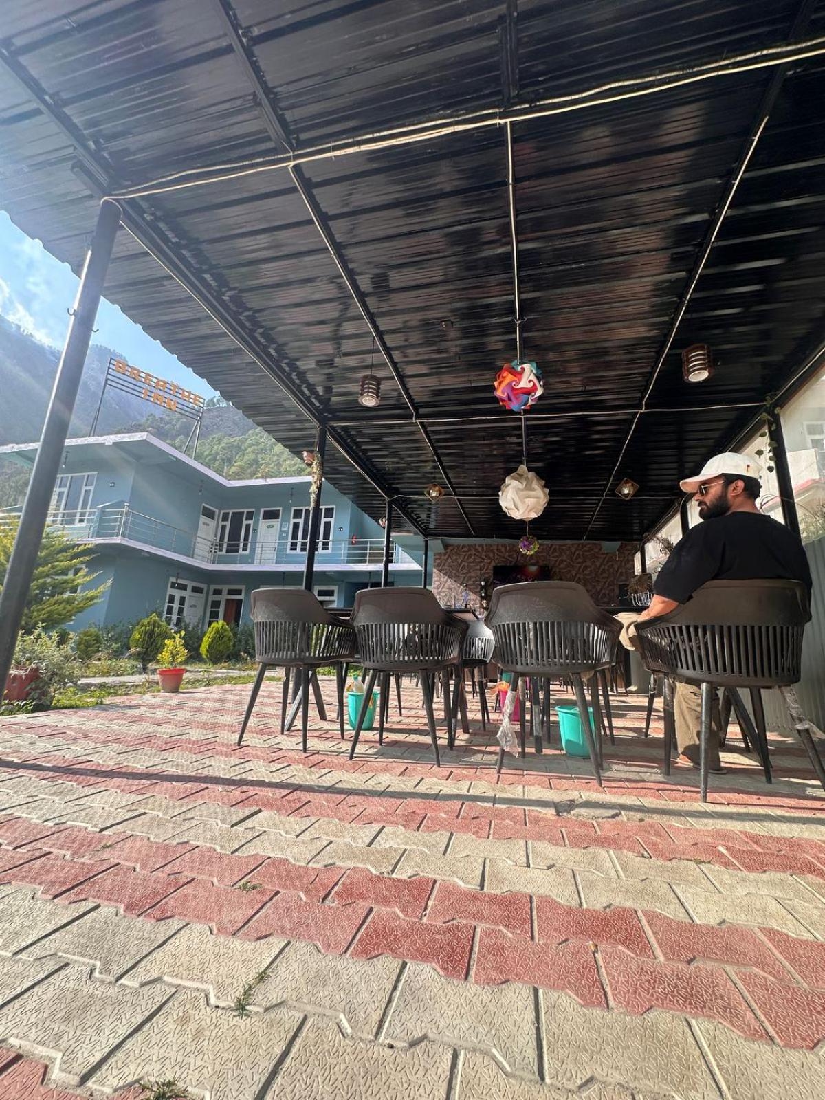 Breathe Inn Kasol Esterno foto